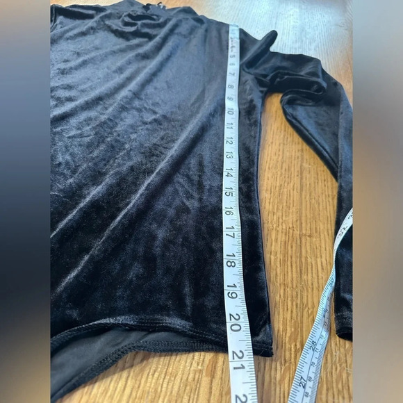 ARTICLES OF SOCIETY NWT black velour mock neck long sleeve thong bodysuit, sz S - Picture 8 of 8